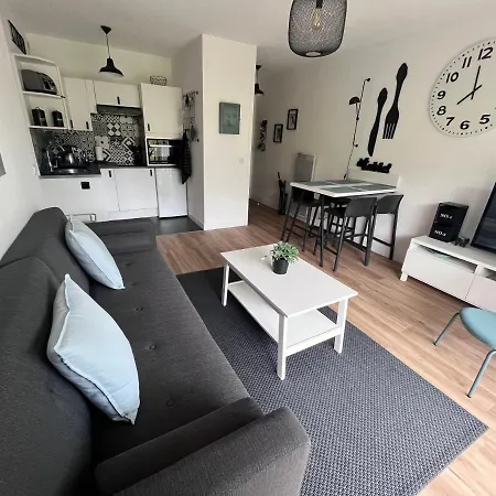 Urdina Apartment