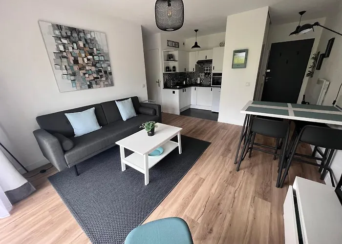 Urdina * סן-ז'אן-דה-לוז